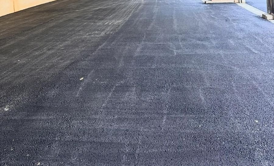 Warehouse floor paving